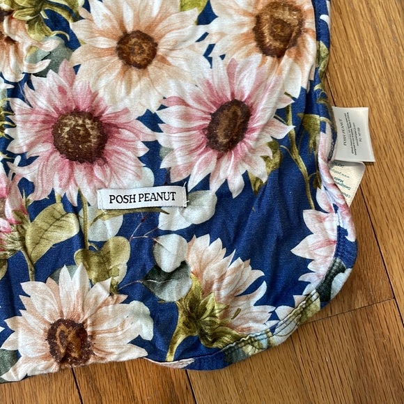 Like new POSH PEANUT Soraya bamboo blanket Patoo fall floral EUC - Picture 2 of 6